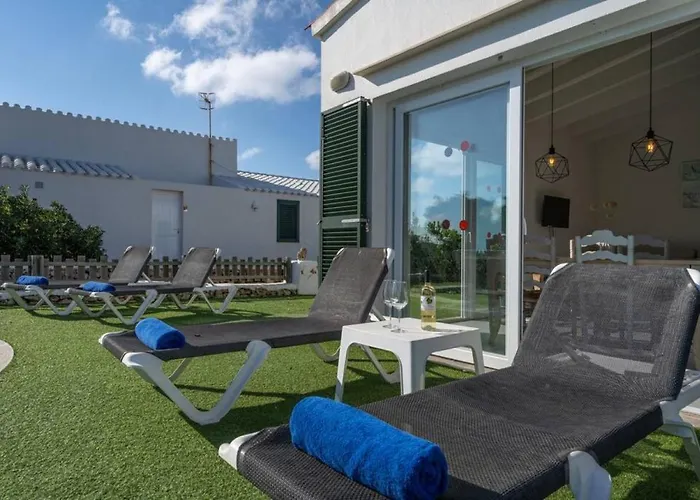 Binixiqui Βίλα *