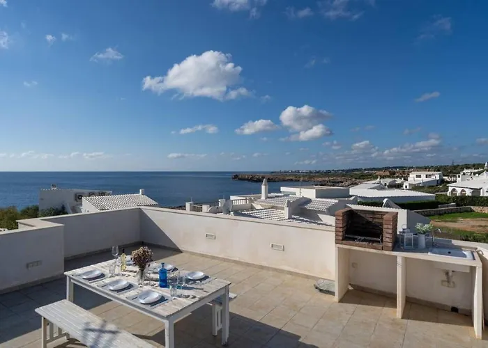 Binixiqui Βίλα *